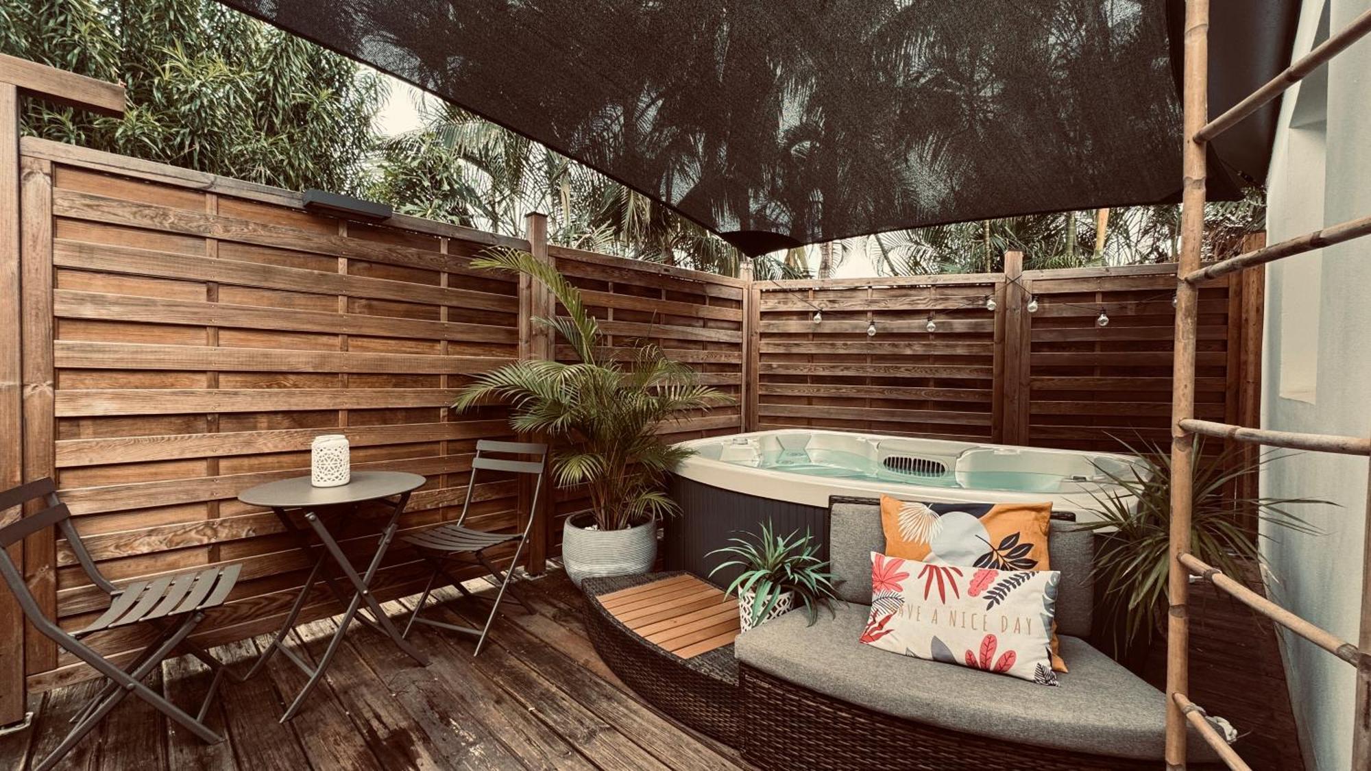 Le Plumeria - T1 Avec Un Spa Privatif Saint-Denis Exterior foto